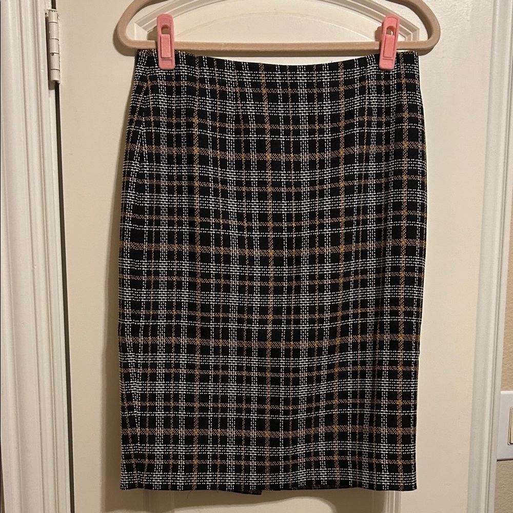 Evan Picone Black and Brown Plaid Pencil Skirt size 6